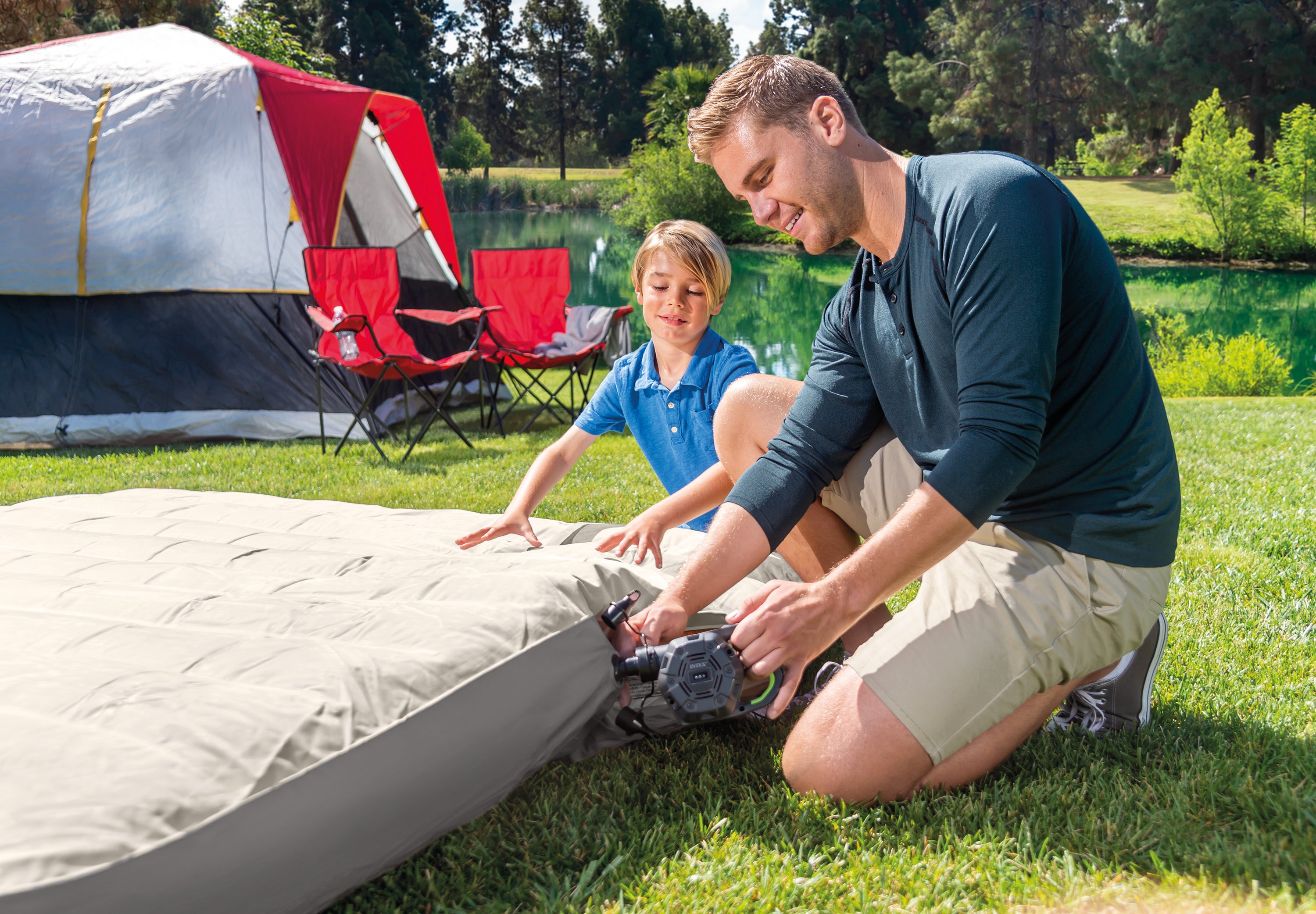 Intex 66642 – Quick-Fill Oplaadbare Elektrische Pomp (12V/230V) | Luchtpomp met ingebouwde accu